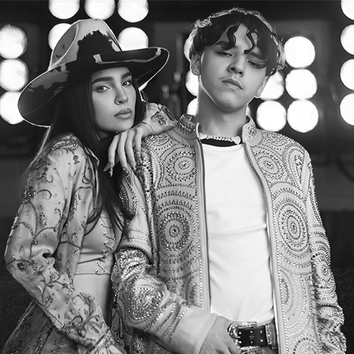 Javi Lights Up the Scene in Exclusivos Baez’s Signature Craftwork