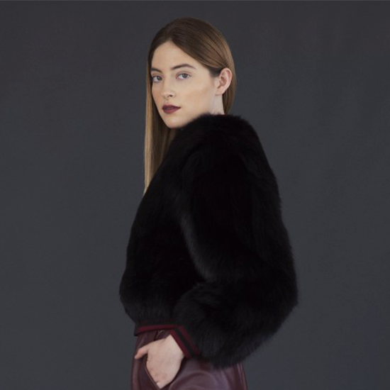 Chaqueta bomber de piel de zorro negra