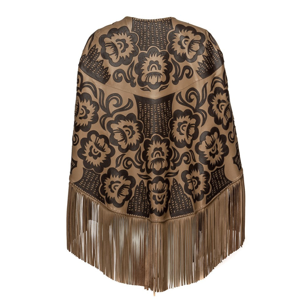 Chal con aplicaciones en piel