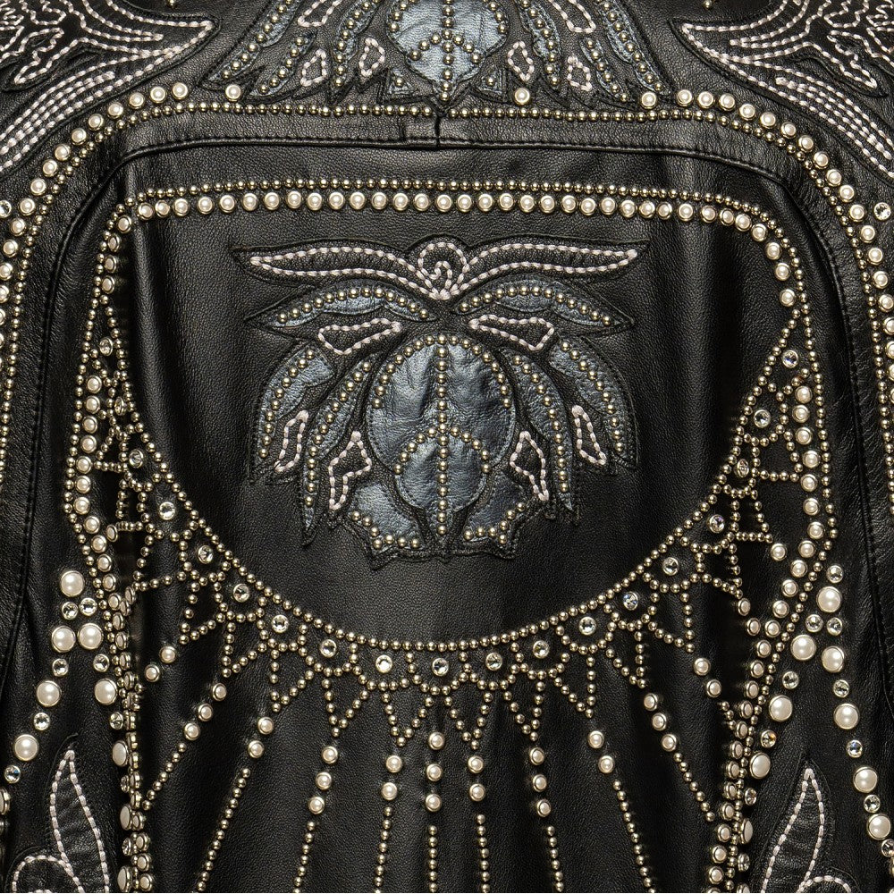 Chaleco real negro adornado