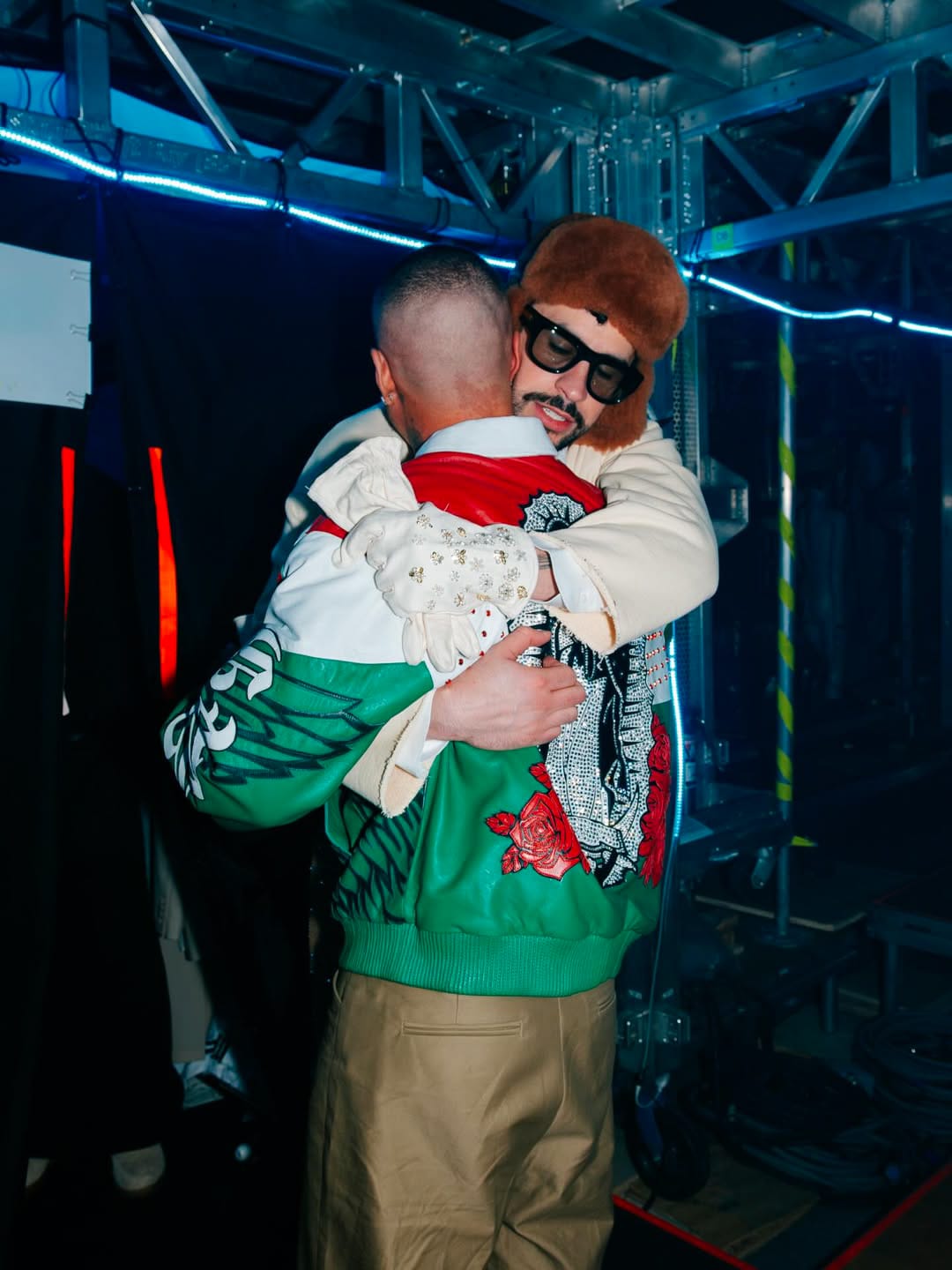 Baez Dresses J Balvin for a Historic Moment Alongside Bad Bunny in Mex Exclusivos Baez Baez Dresses J Balvin for a Historic Moment Alongside Bad Bunny in Mex Exclusivos Baez